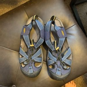Women’s Keen Sandals size 9 blue